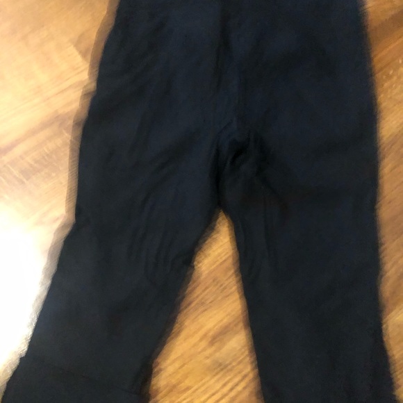 Maternity capri pants - Picture 3 of 5